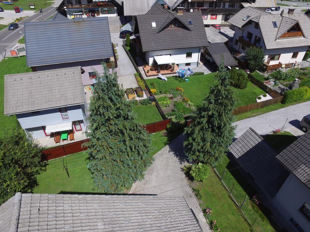 Apartments And Holiday Home Grohar Краньска Гора Экстерьер фото