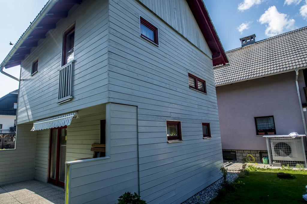 Apartments And Holiday Home Grohar Краньска Гора Экстерьер фото