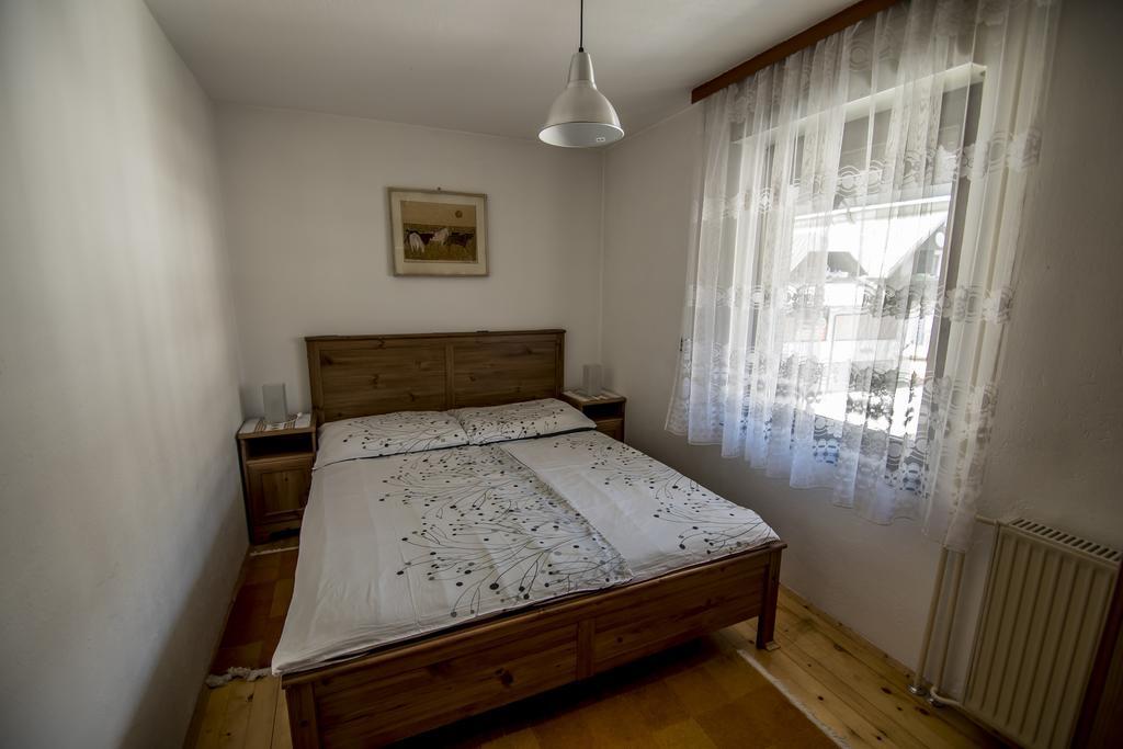 Apartments And Holiday Home Grohar Краньска Гора Экстерьер фото