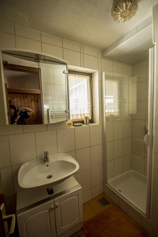 Apartments And Holiday Home Grohar Краньска Гора Экстерьер фото