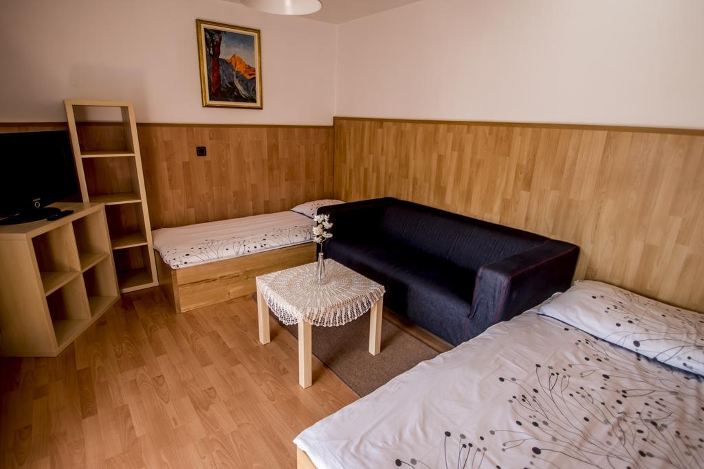 Apartments And Holiday Home Grohar Краньска Гора Экстерьер фото